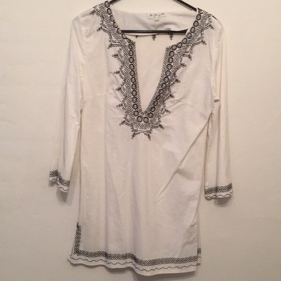 White embroidered tunic - Picture 1 of 3